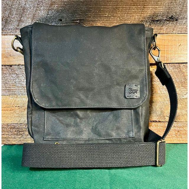 Men's waxed canvas messenger bag on sale