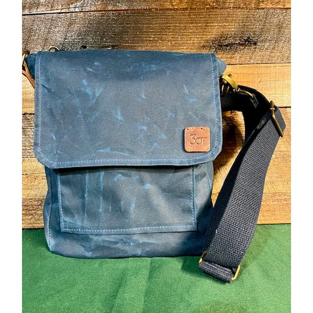 leather saddle bag, saddle bag, messanger bag, leather messanger bag, waxed canvas messanger back, satchel, waxed canvas satchel